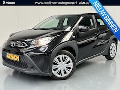 Toyota Aygo X - 1.0 VVT-i S-CVT Play