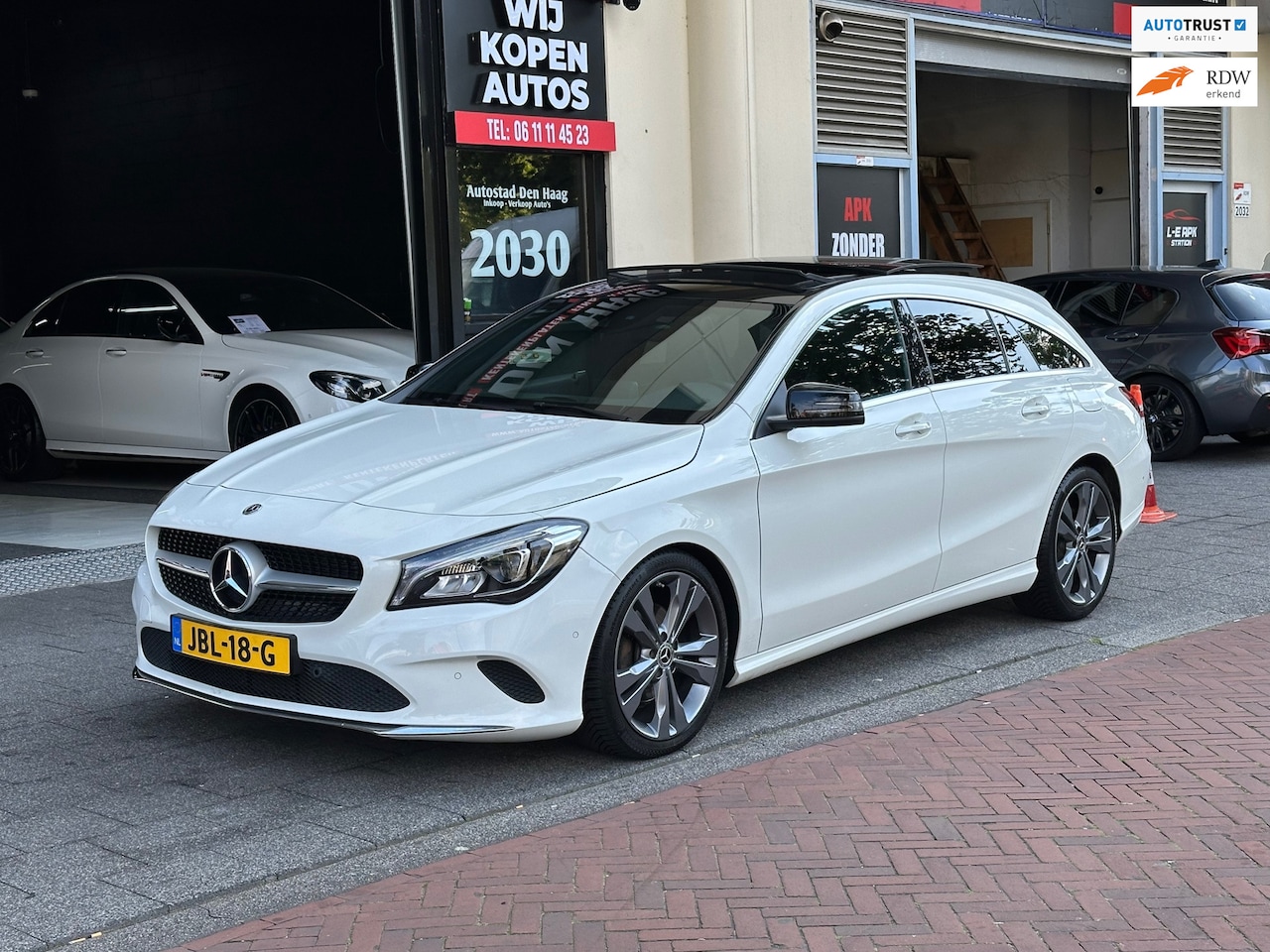 Mercedes-Benz CLA-klasse Shooting Brake - 180 Ambition Aut Leer Navi Panoromadak - AutoWereld.nl