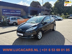Ford Fiesta - 1.6 Ghia 2X SLEUTEL + BOEKJES NIEUWE APK