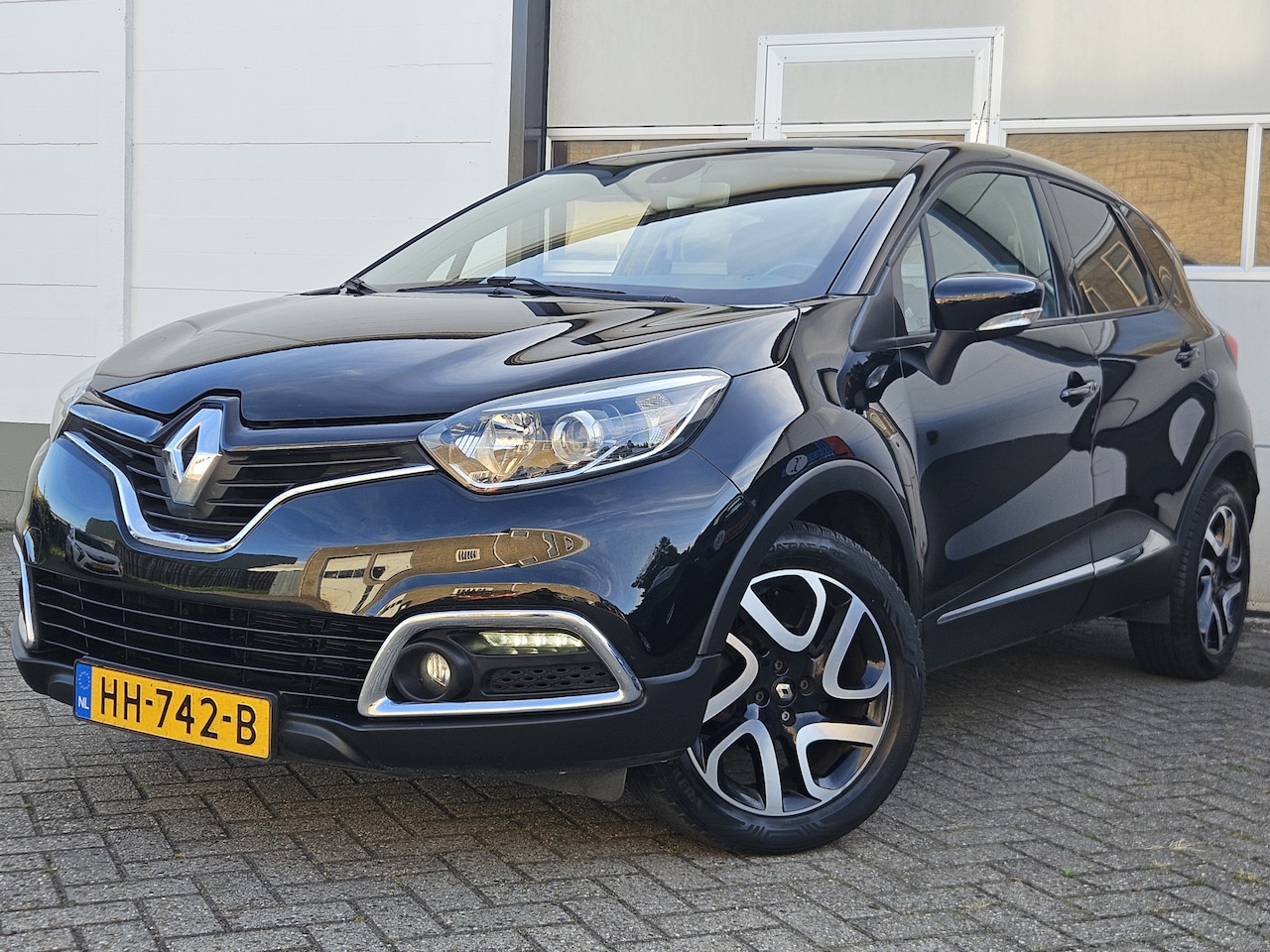 Renault Captur - 0.9 TCe Dynamique /Dealer Onderhouden/Trekhaak! - AutoWereld.nl