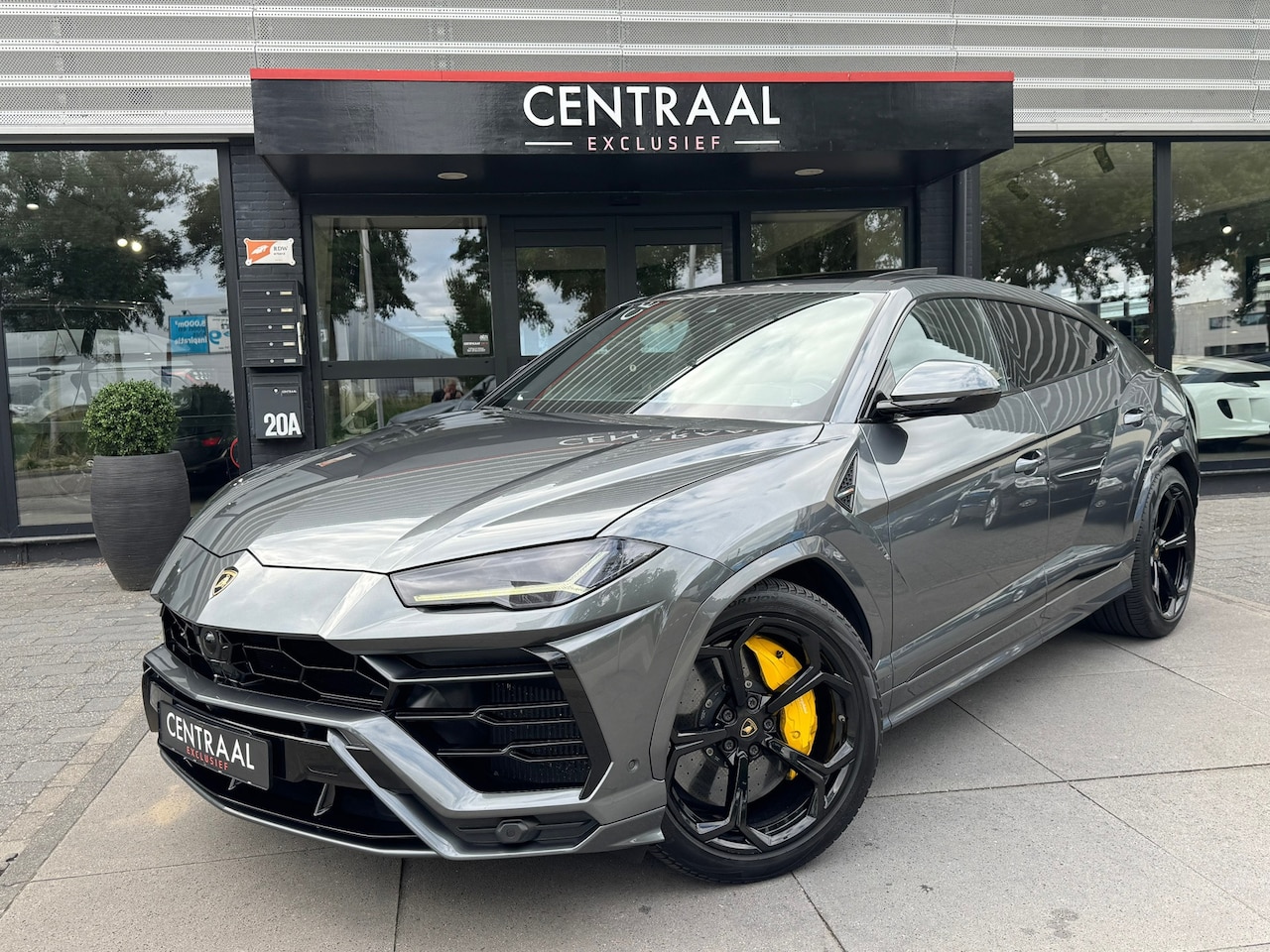 Lamborghini Urus - 4.0 V8|Pano|Keramisch|B&O|Massage|Luchtvering|360Camera|ACC|Leder|650PK - AutoWereld.nl
