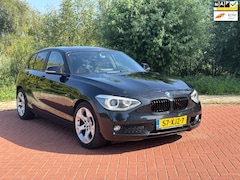 BMW 1-serie - 118i Business+ Automaat/Airco/Nap