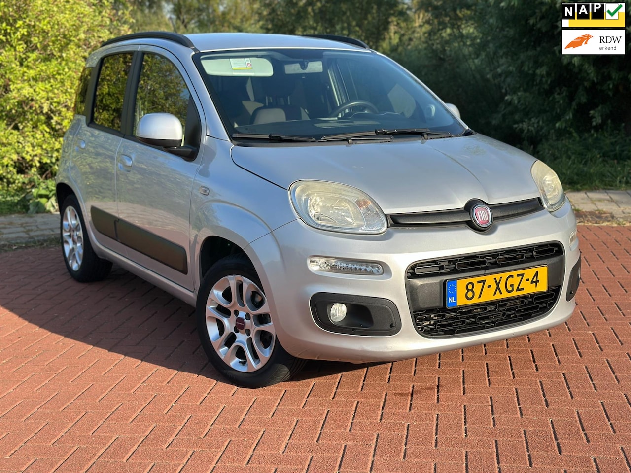 Fiat Panda - 0.9 TwinAir Lounge Automaat/Airco/Nap - AutoWereld.nl