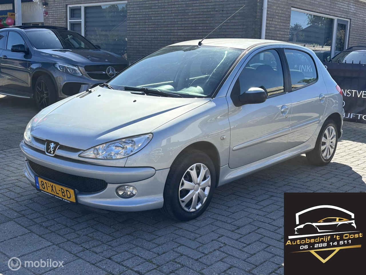 Peugeot 206 - 1.4 Forever 1.4 Forever - AutoWereld.nl