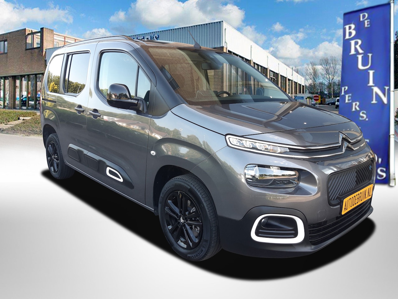Peugeot e-Rifter - / Citroen e-Berlingo Shine 50 kWh 5 Persoon ECC Airco , Cruisecontrol, Achteruitrijcamera - AutoWereld.nl