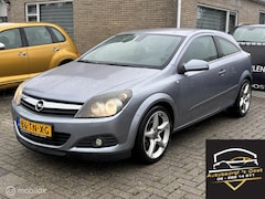 Opel Astra GTC - 1.6 Cosmo leuke sportieve auto nieuwe apk