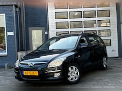 Hyundai i30 CW - 1.6i Dynamic | Elek-Pakket | Airco | NW APK