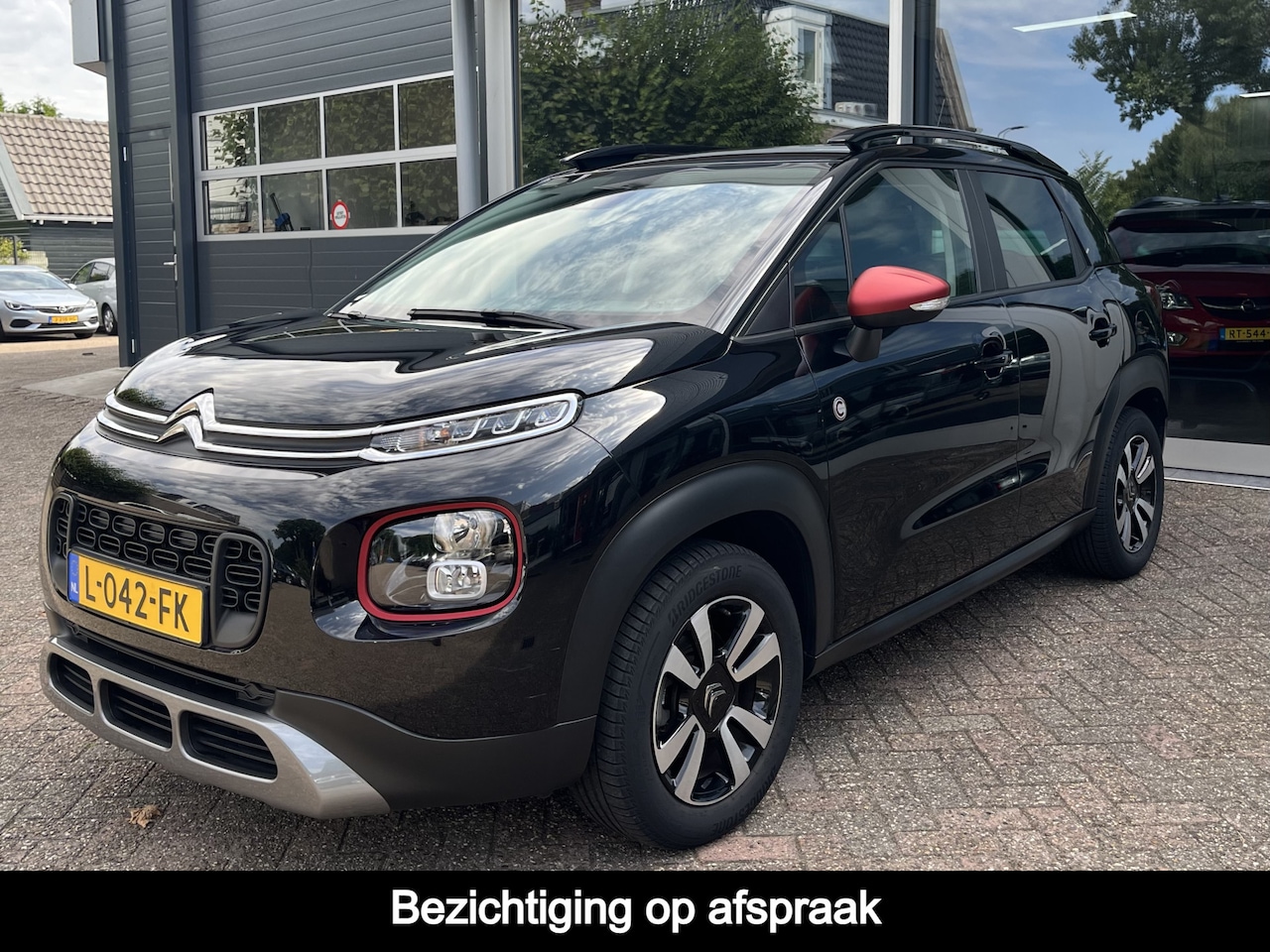 Citroën C3 Aircross - 1.2 PureTech C-Series Trekhaak, Carplay, Cruise, Clima, - AutoWereld.nl