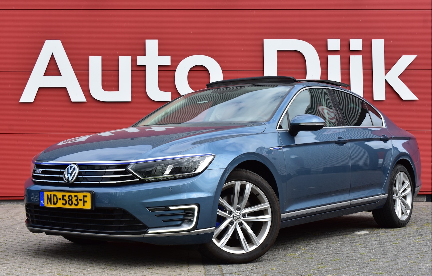 Volkswagen Passat - 1.4 TSI GTE Connected Series Plus LED | Pano | Carplay | Adapt. Cruise | Navi | Clima | DA - AutoWereld.nl