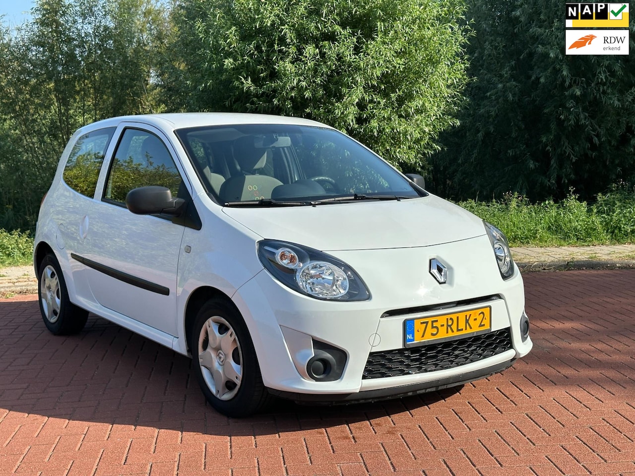 Renault Twingo - 1.2-16V Authentique 1.2-16V Authentique - AutoWereld.nl