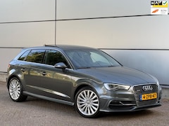 Audi A3 Sportback - 1.4 e-tron PHEV 3x S-Line Automaat |Pano |Half Leder |Led |Keyless |Navi |Nap |Boekjes