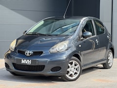 Toyota Aygo - 1.0-12V Comfort Navigator - Airco - Navi - 5Drs - 14'' - OrigNL - NAP