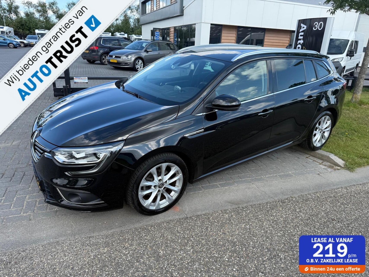 Renault Mégane Estate - 1.2 TCe Série Signature Exclusiv AUTOMAAT - AutoWereld.nl