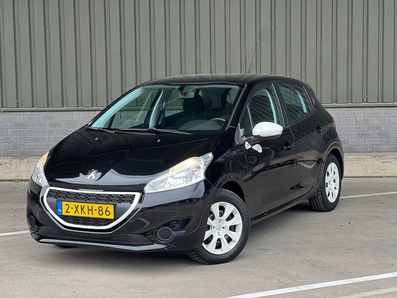 Peugeot 208 - 1.0 VTi I Nieuwe APK I LIKE - AutoWereld.nl