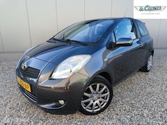 Toyota Yaris - 1.3 VVTi Executive | leder | 1e eig | airco