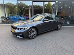 BMW 3-serie - 330e M-Sport, HeadUp, Schuifdak, Vol leer, LED, Trekhk Elekt., NaviPro, Stoelverw