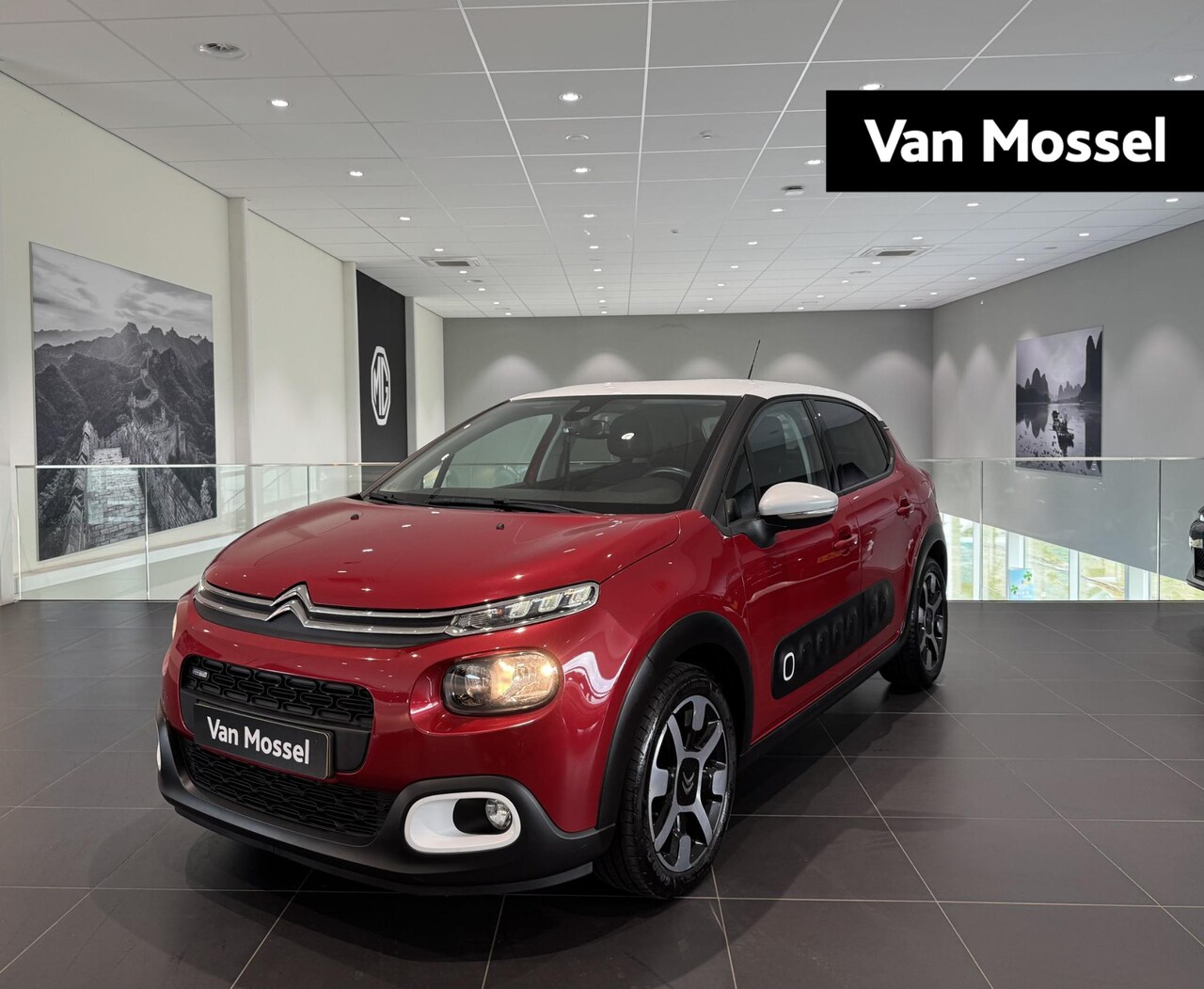 Citroën C3 - 1.2 PureTech S&S Shine TREKHAAK| LICHT METALEN VELGEN | CRUISE CONTROL | NAVIGATIE | APPLE - AutoWereld.nl