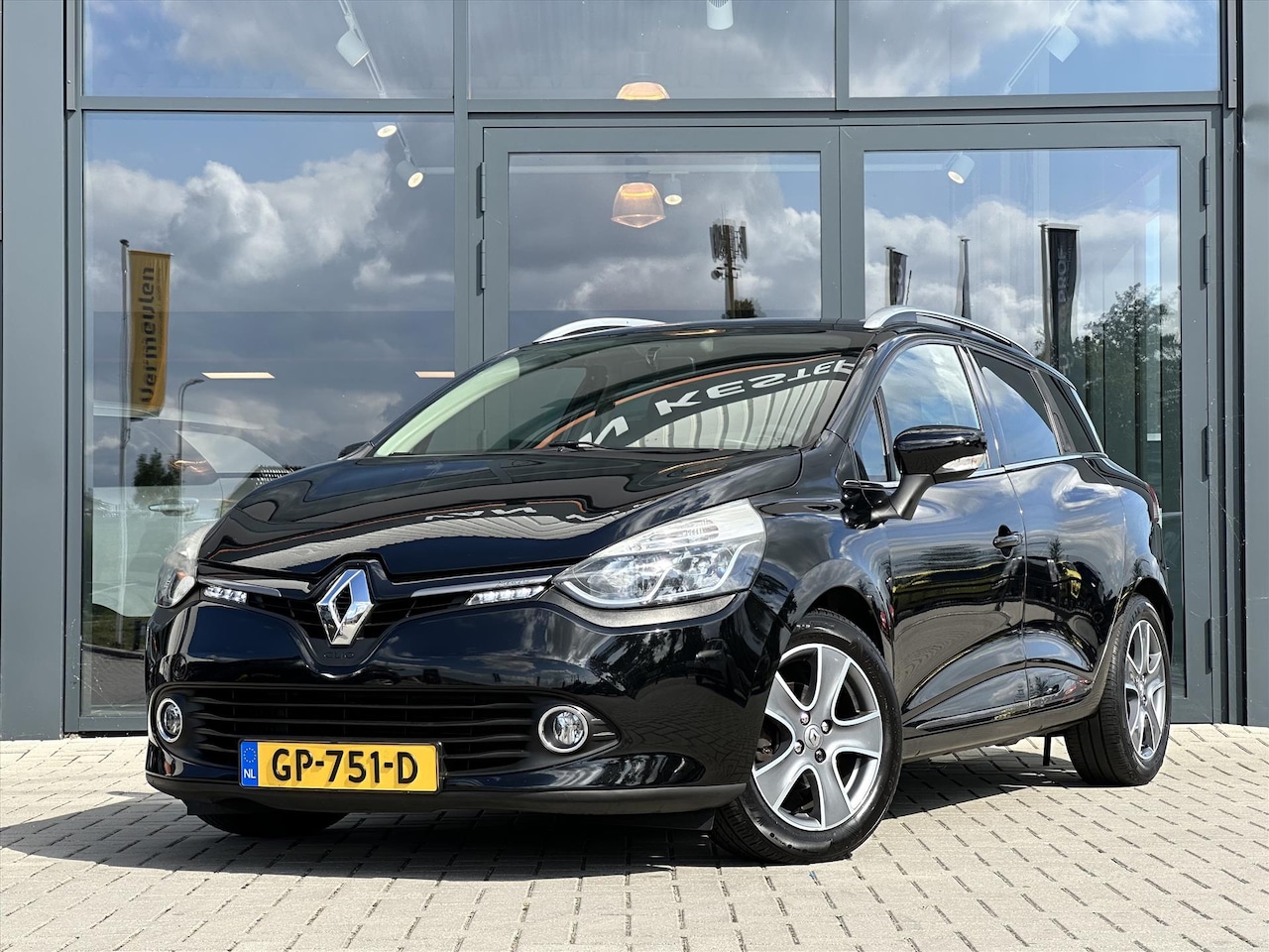 Renault Clio Estate - TCe 90 Night & Day | Trekhaak | PDC | Cruise C. | NL Auto | - AutoWereld.nl