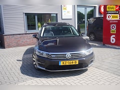 Volkswagen Passat Variant - 1.4 TSI GTE Connected Series Plus / Panoramadak / Adaptieve Cruise / Winterwielen