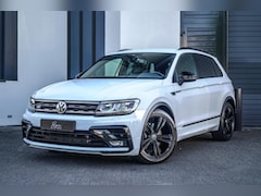 Volkswagen Tiguan - 2.0 TSI 4Motion R-Line 230PK ADAP. CRUISE / 19 INCH / APPLE CARPLAY