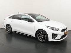 Kia Pro cee'd - ProCeed 1.5 T-GDi GT-Line Edition Panodak/17"LM/Camera /Cruise/Navi/Clima