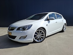 Opel Astra - 1.4 Turbo 141 PK OPC SPORT Edition XENON LEER NAVI CRUISE ECC TREKHAAK