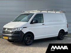 Volkswagen Transporter - 2.0 TDI L1H1 Trekhaak Imperiaal Cruise Carplay Sensoren