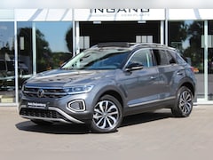 Volkswagen T-Roc - 1.5 TSI Style | Pano | Trekhaak | Carplay |