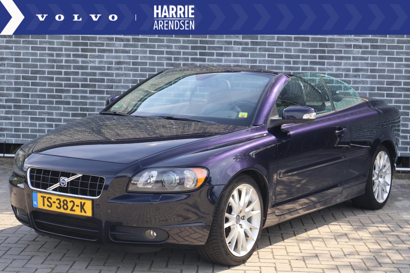 Volvo C70 Convertible - 2.5 T5 Summum 2.5 T5 Summum - AutoWereld.nl