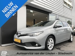 Toyota Auris - 1.8 Hybrid Dynamic Go
