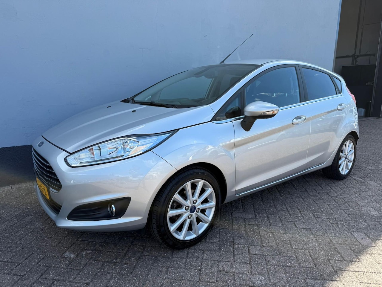 Ford Fiesta - 1.0 EcoBoost Titanium 5-Deurs - Climate Control - AutoWereld.nl