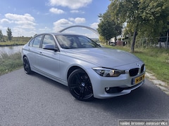 BMW 3-serie - 320i High Executive |Clima|Cruise|Elec. trekhaak