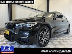 BMW 3-serie - 330e M-Sport | HUD | Adapt Cruise | Shadowline