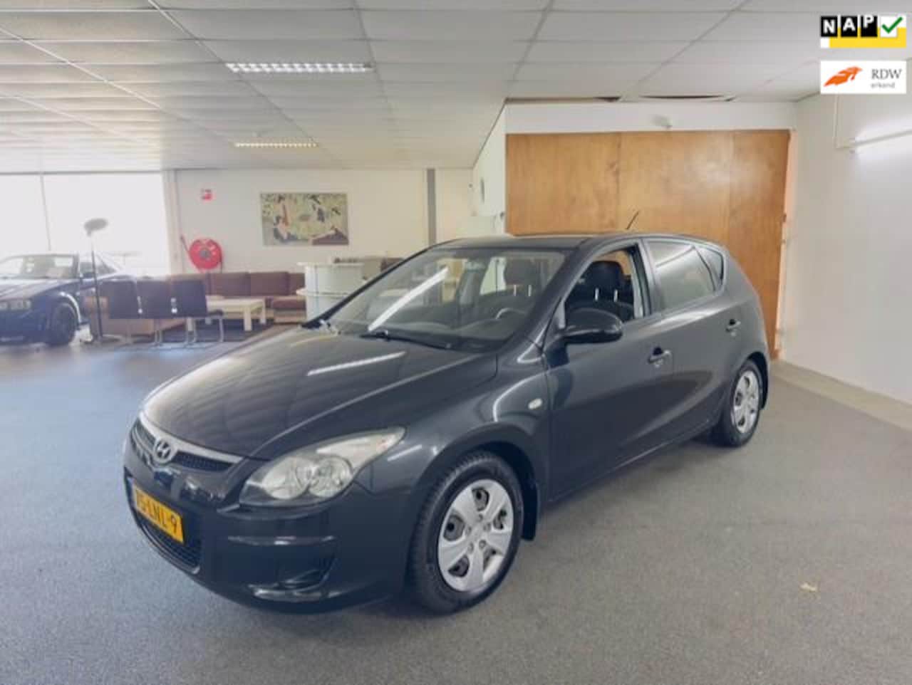 Hyundai i30 - 1.4i Active Cool Apk Nieuw,Airco,E-Ramen,N.A.P,5Deurs,Trekhaak,2 sleutels + Boekjes,Topsta - AutoWereld.nl