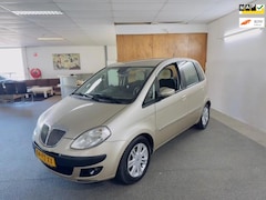 Lancia Musa - 1.4-16V Platino Apk Nieuw, Clima, Cruise, Parkeersensor, Trekhaak, N.A.P, Trekhaak, Topsta
