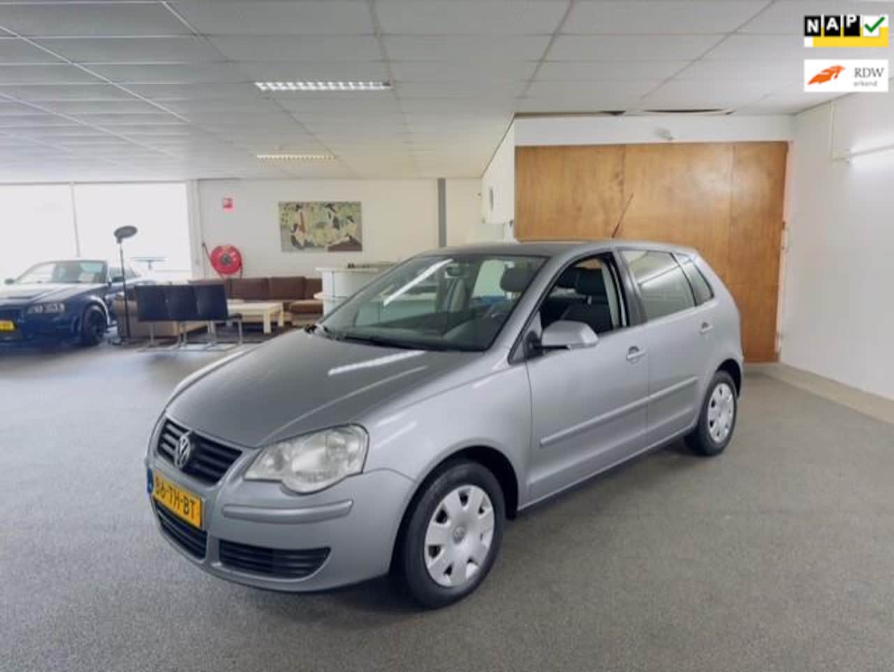 Volkswagen Polo - 1.4-16V Optive Apk Nieuw,Airco,Cruise,N.A.P,Dealer-Onderhouden,2 sleutels + Facturen,Topst - AutoWereld.nl