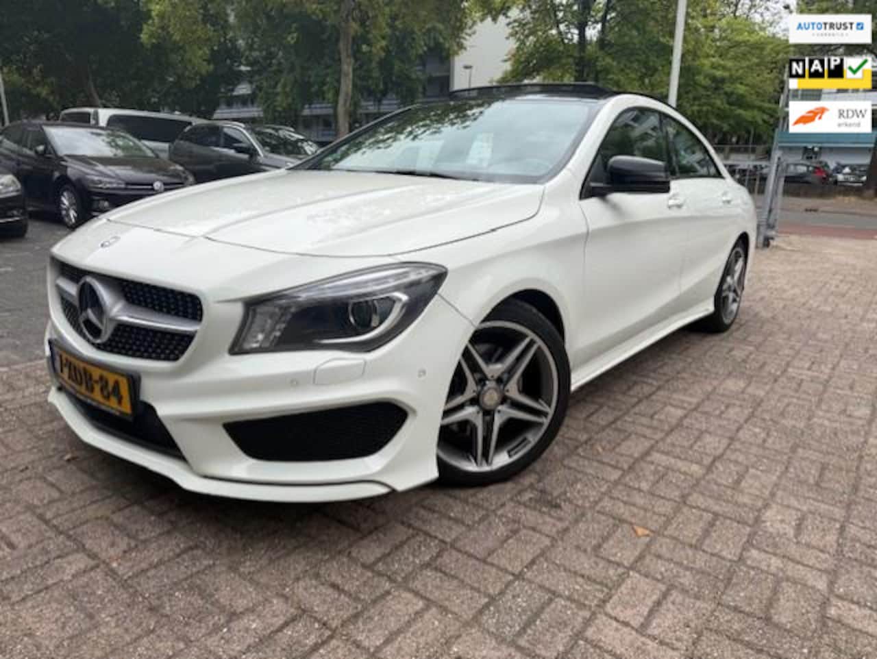 Mercedes-Benz CLA-Klasse - 250 Prestige Navi/Camera/Leer/Pano - AutoWereld.nl