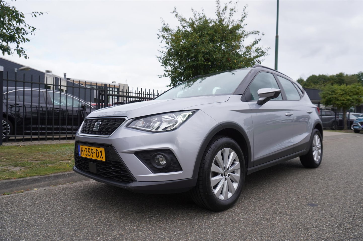 SEAT Arona - 1.0 TSI 95pk Style Apple Carplay AIRCO Navigatie - AutoWereld.nl