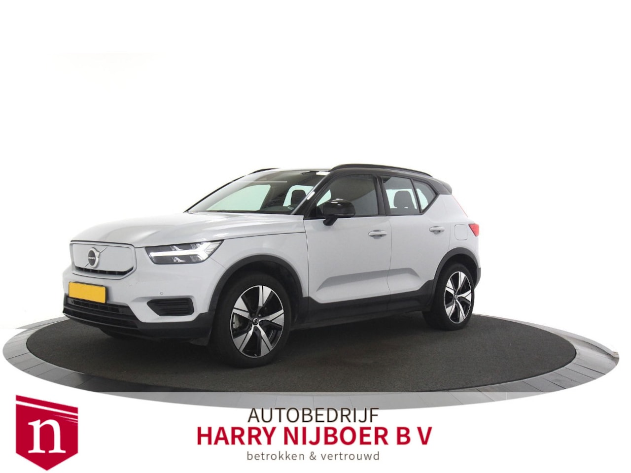 Volvo XC40 - Recharge P8 AWD R-Design Camera / Stoel/stuur verwarming / Navigatie - AutoWereld.nl