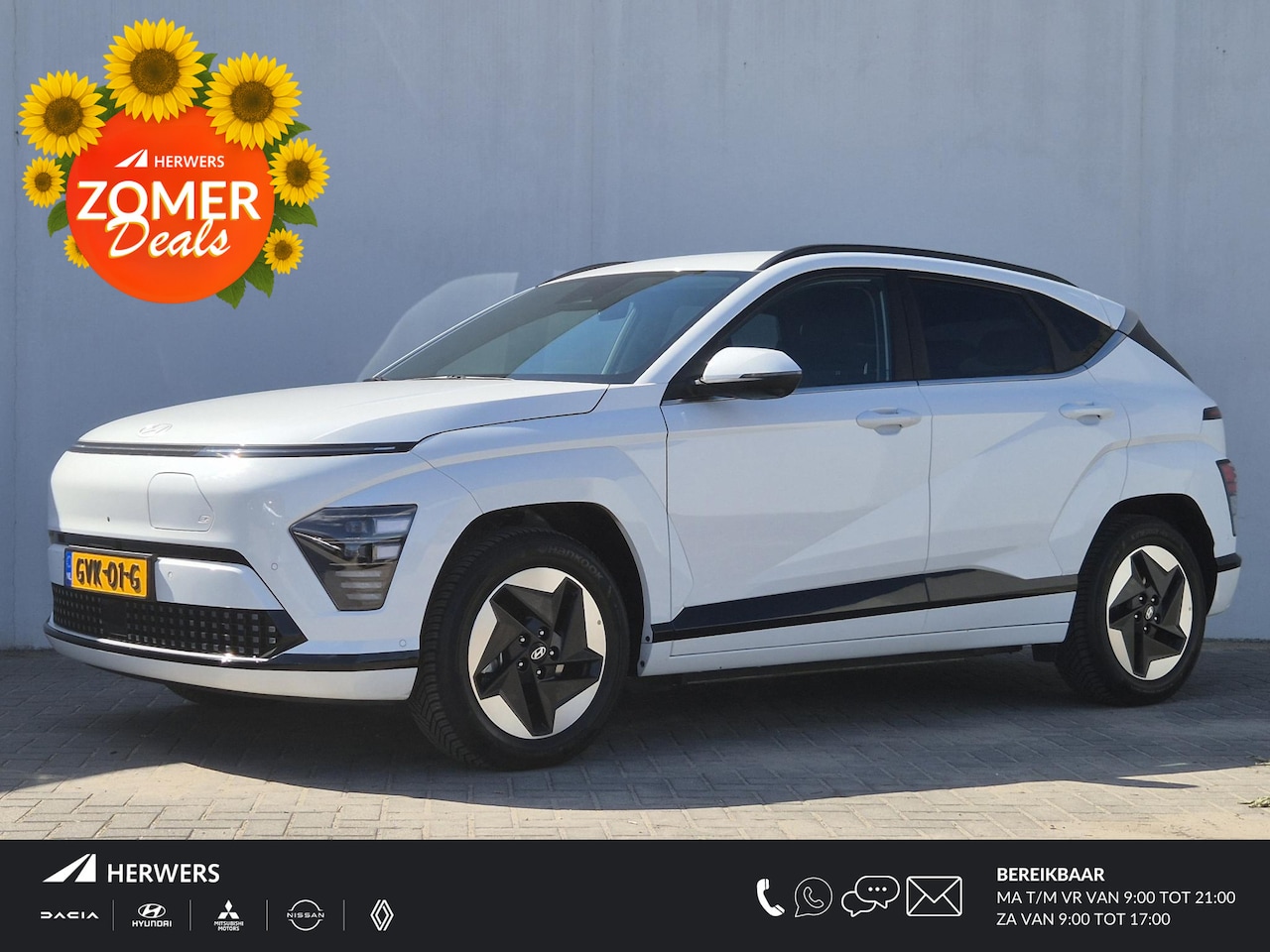 Hyundai Kona Electric - Premium 65.4 kWh Automaat / HUD / Allseason banden / Bose Audio Systeem / Stuur-, Stoel en - AutoWereld.nl