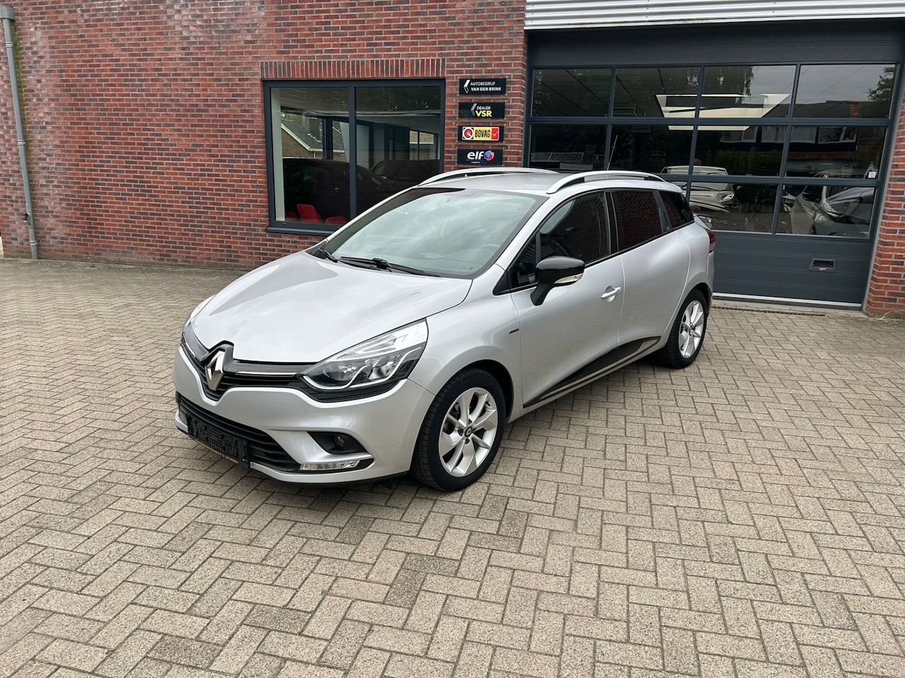 Renault Clio Estate - 1.2 TCe Limited/Automaat - AutoWereld.nl