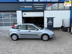 Ford Focus - 1.6-16V Futura- met onderhoudshistorie, Lederen interieur, Airco, NAP en een nieuwe APK
