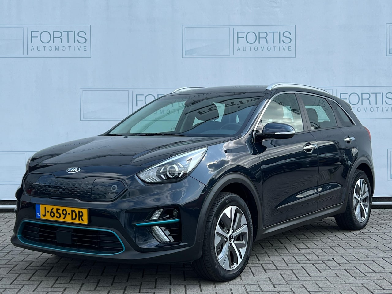 Kia e-Niro - DynamicLine 64 kWh 1/2 LEDER | CAMERA | NL-AUTO - AutoWereld.nl