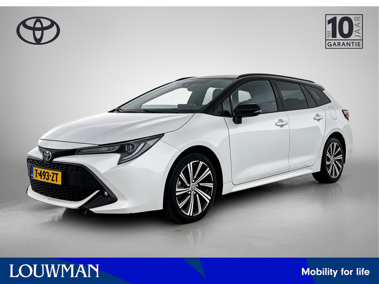 Toyota Corolla Touring Sports - 1.8 Hybrid Dynamic Bi-Tone | Stoelverwarming | Elektrische achterklep | Navigatie | Apple - AutoWereld.nl