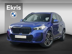 BMW X1 - sDrive18i M Sportpakket 19'' / Panoramadak / Trekhaak / Driving Assistant Professional / H