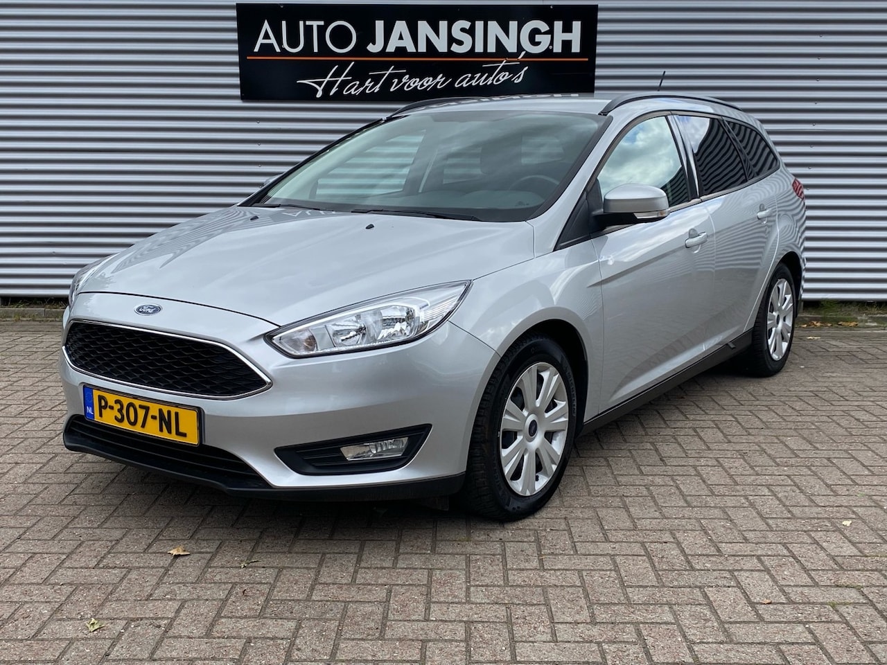 Ford Focus Wagon - Diesel Trend | Airco | Navigatie | Cruise control | Privacy glas | RIJKLAARPRIJS INCL 12 M - AutoWereld.nl