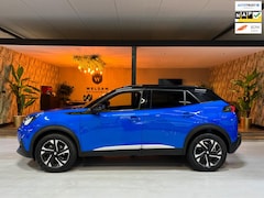 Peugeot 2008 - 1.2 PureTech GT-Line Garantie Trekhaak CarPlay 360 Camera Blindspot Sfeer Cruise Lane Led