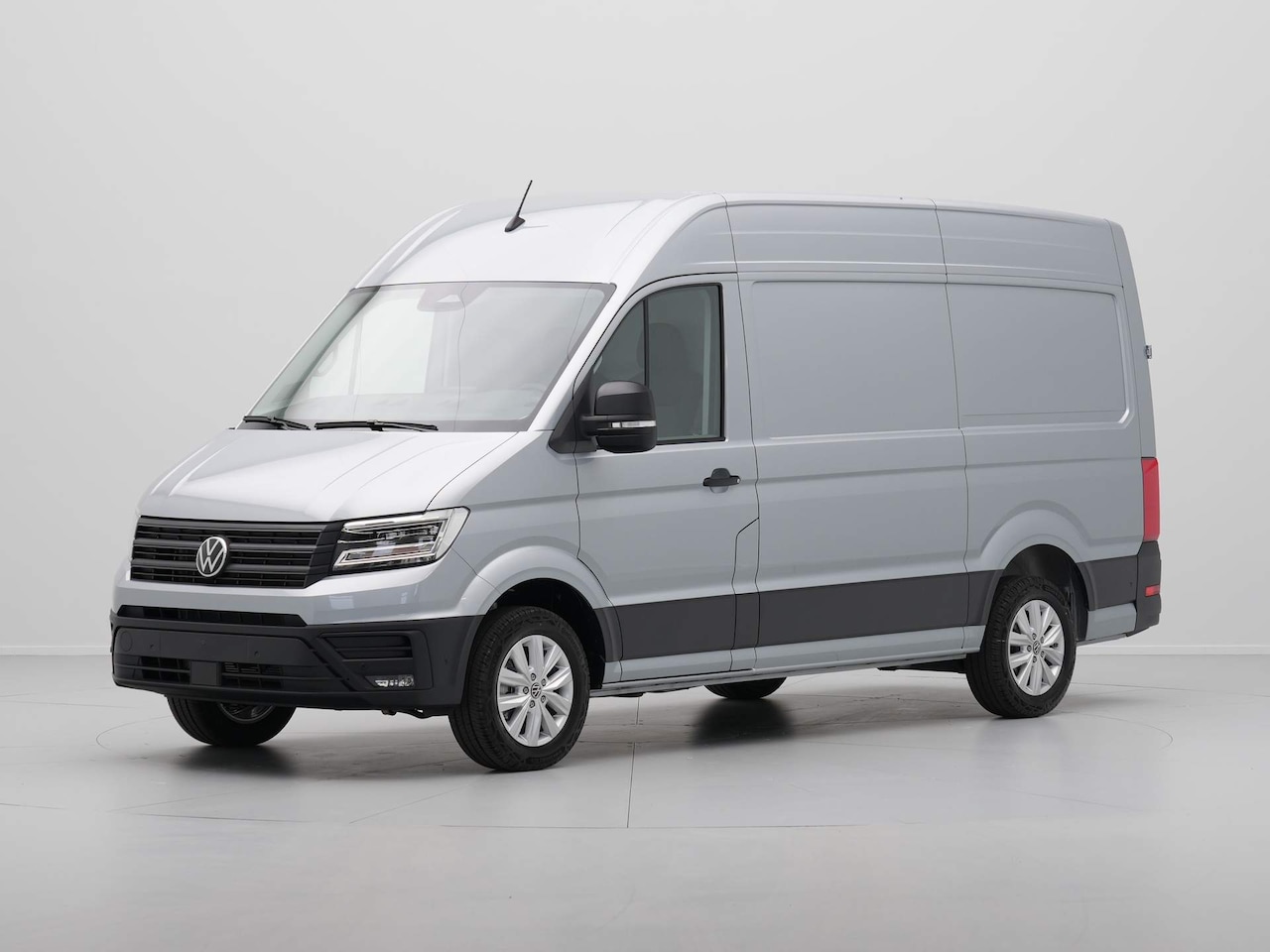 Volkswagen Crafter - 2.0 TDI 103kW 140PK GVW 3.5T WB 3640mm L3H3 Exclusive AUT BPM vrij! Operational Lease vana - AutoWereld.nl