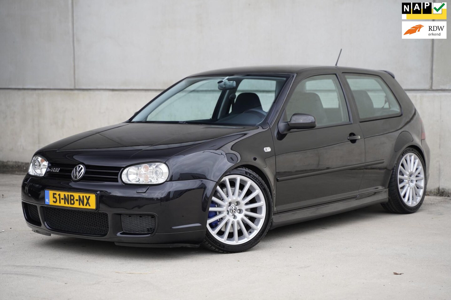 Volkswagen Golf - 3.2 V6 R32 3.2 V6 R32 241pk, 6-bak, Origineel NL, NAP - AutoWereld.nl