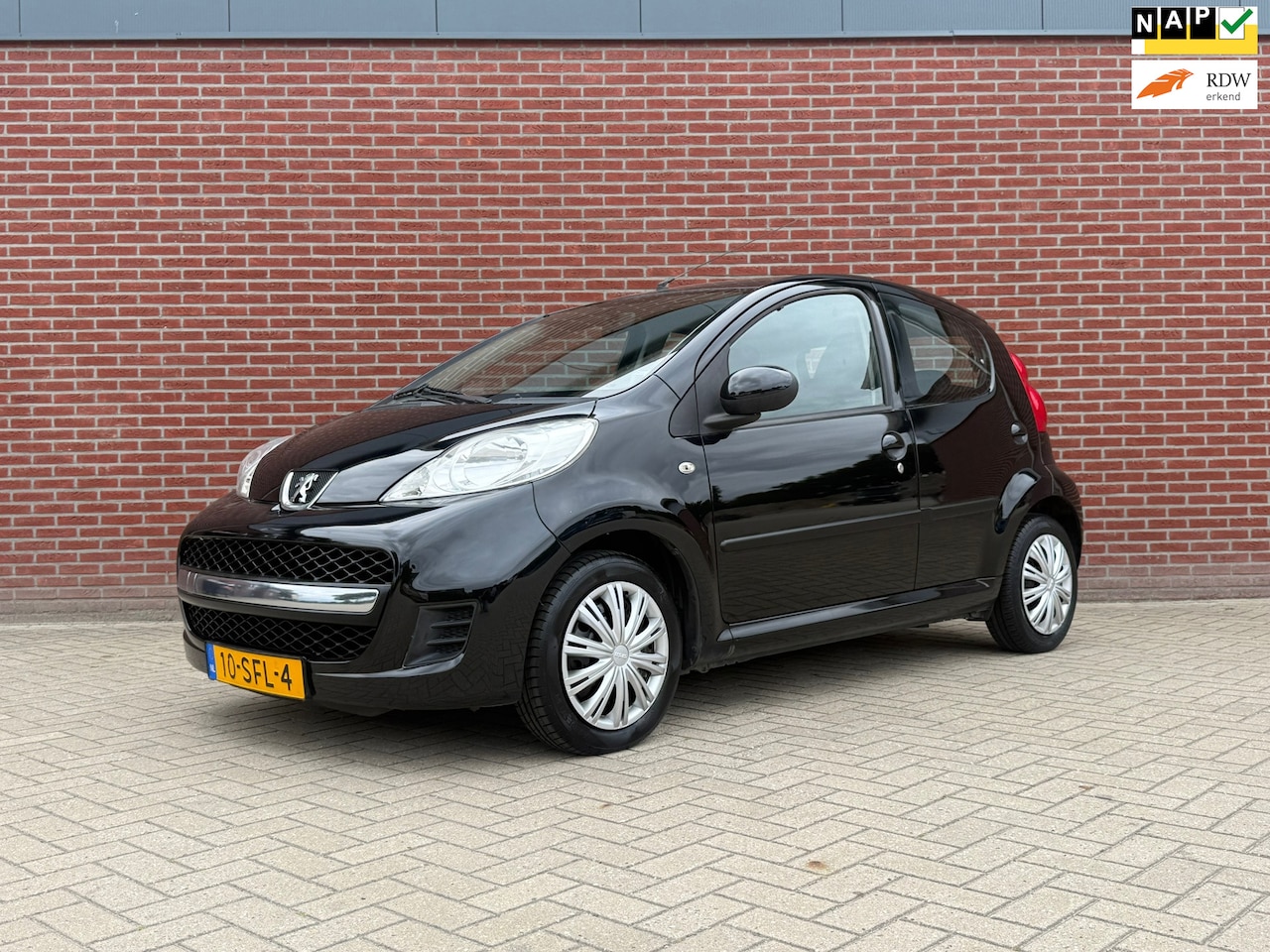 Peugeot 107 - 1.0-12V XS 5-deurs / NAP / Airco / Elektrische ramen - AutoWereld.nl